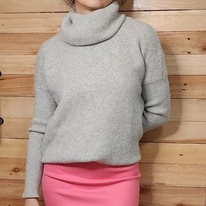 Vince. Cashmere & Wool Blend Ribbed Tunic Turtleneck Sweater Light Gray MD